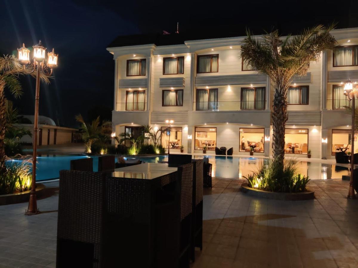 The Imperial Prime Clarks Inn Suites, Bhilwara Exterior foto